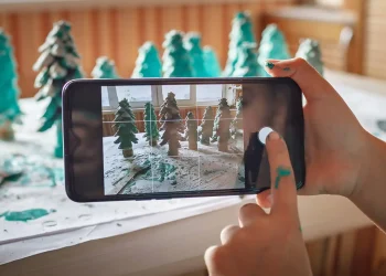 ar shopping hit all of mainstream retail