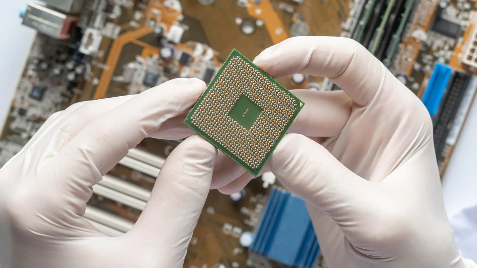 googles willow chip achieves key milestone in quantum error correction